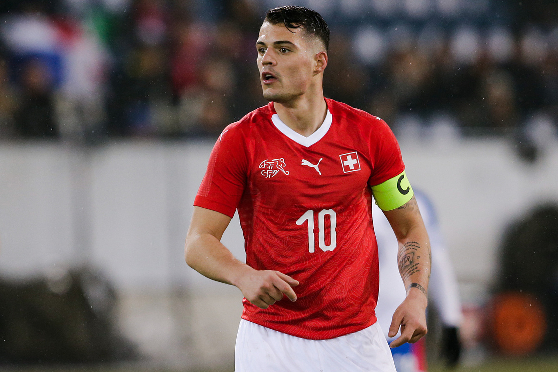 瑞士队在客场比赛中表现出色夺得胜利的是谁