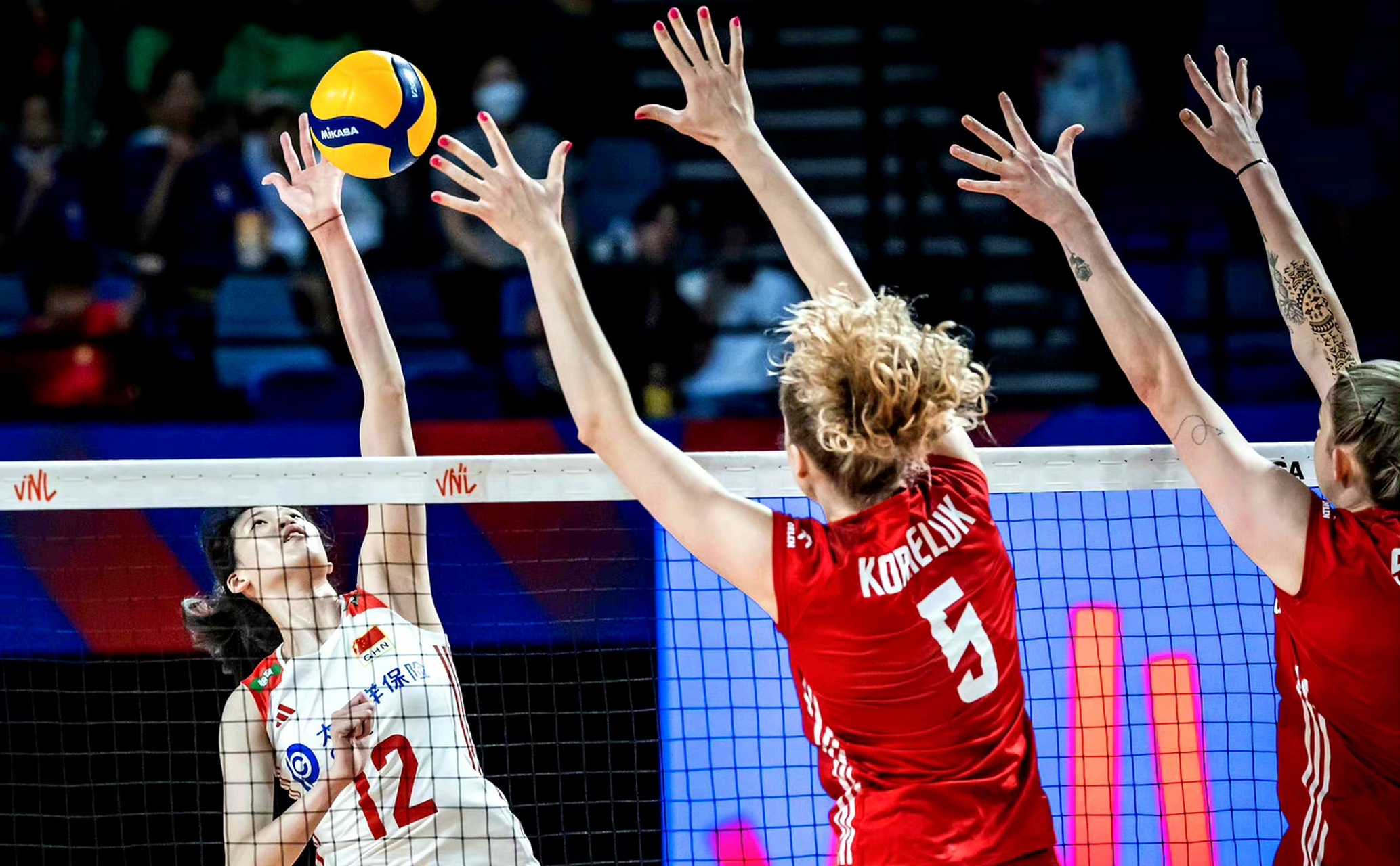 欧博abg登录入口-波兰女篮备战欧锦赛,细心研究对手战术